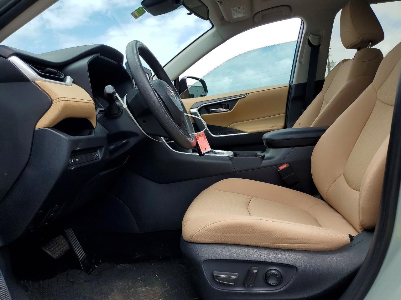 2019 TOYOTA RAV4