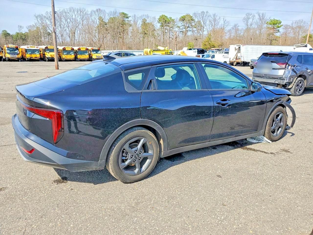 2025 KIA K4