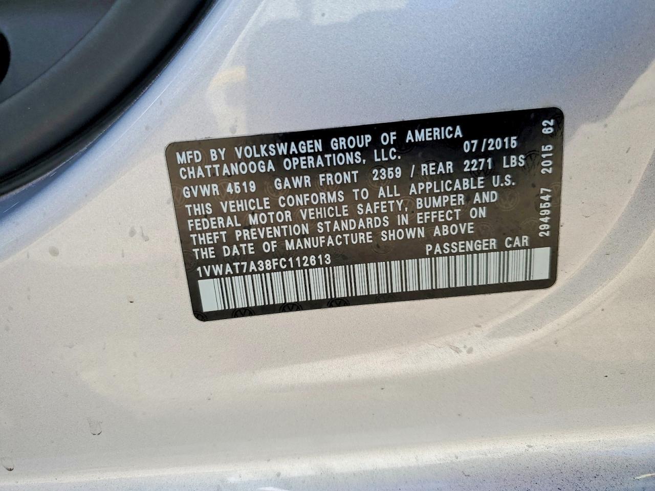 2015 VOLKSWAGEN Passat