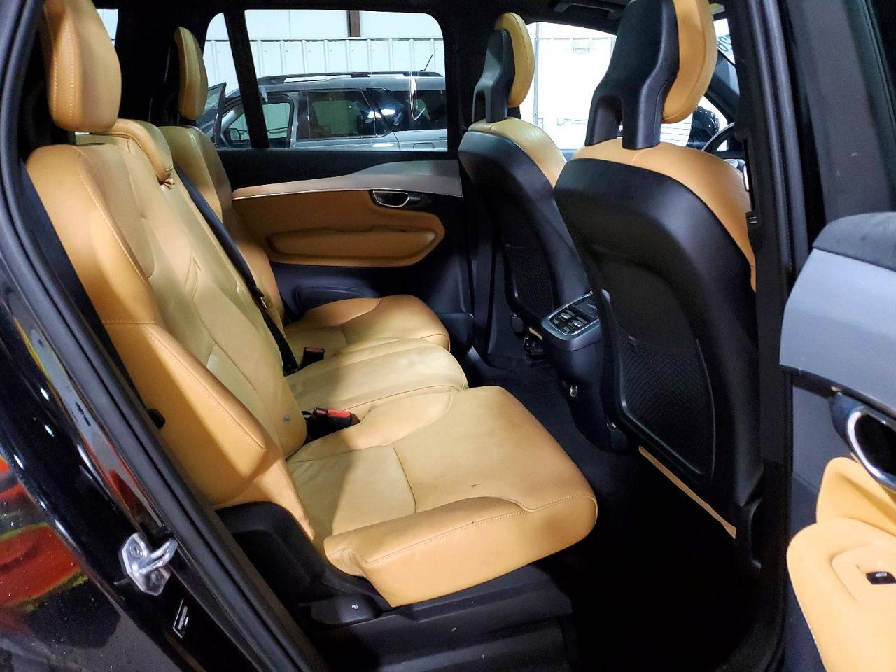 2018 VOLVO XC90