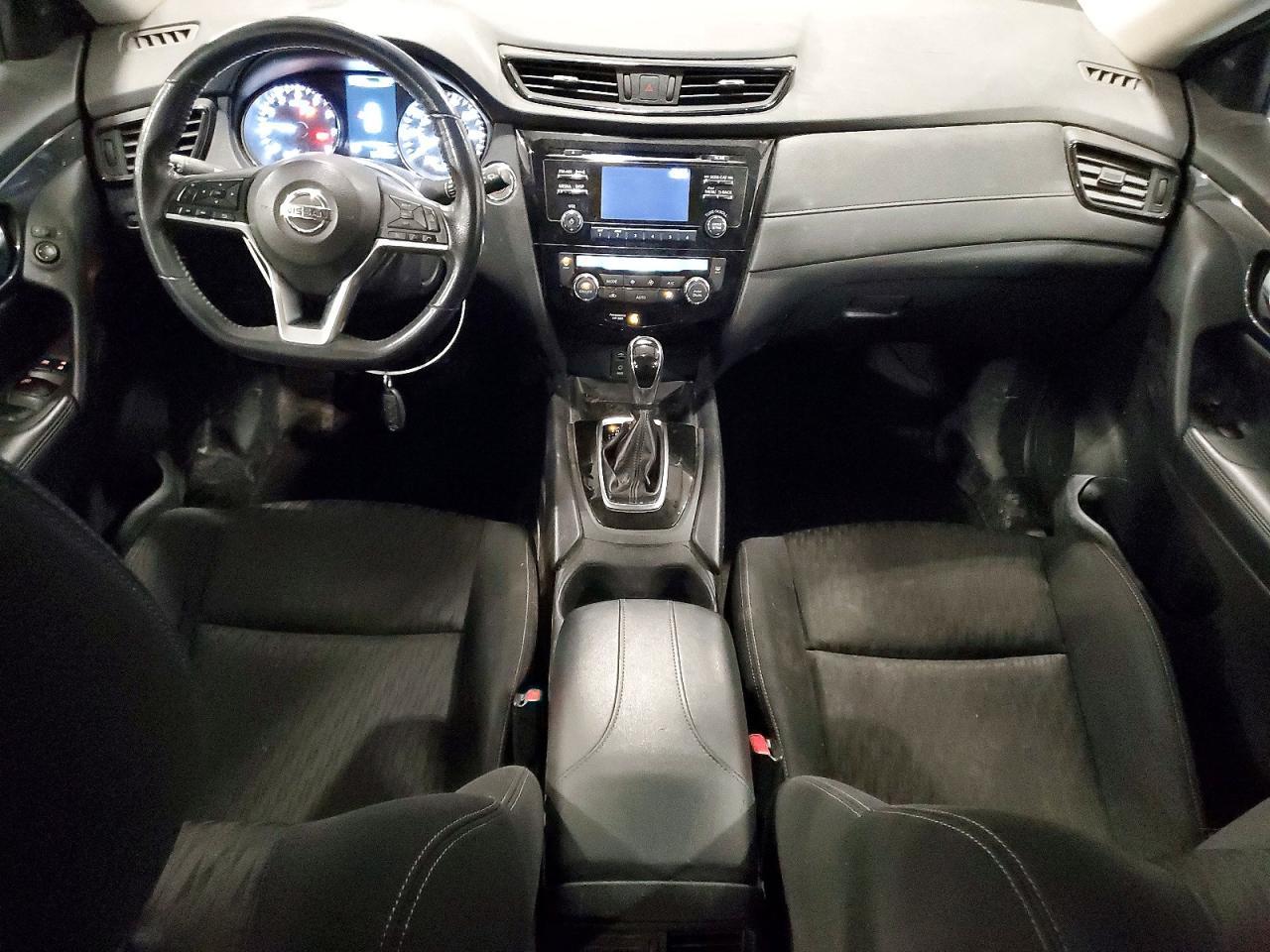 2017 NISSAN ROGUE
