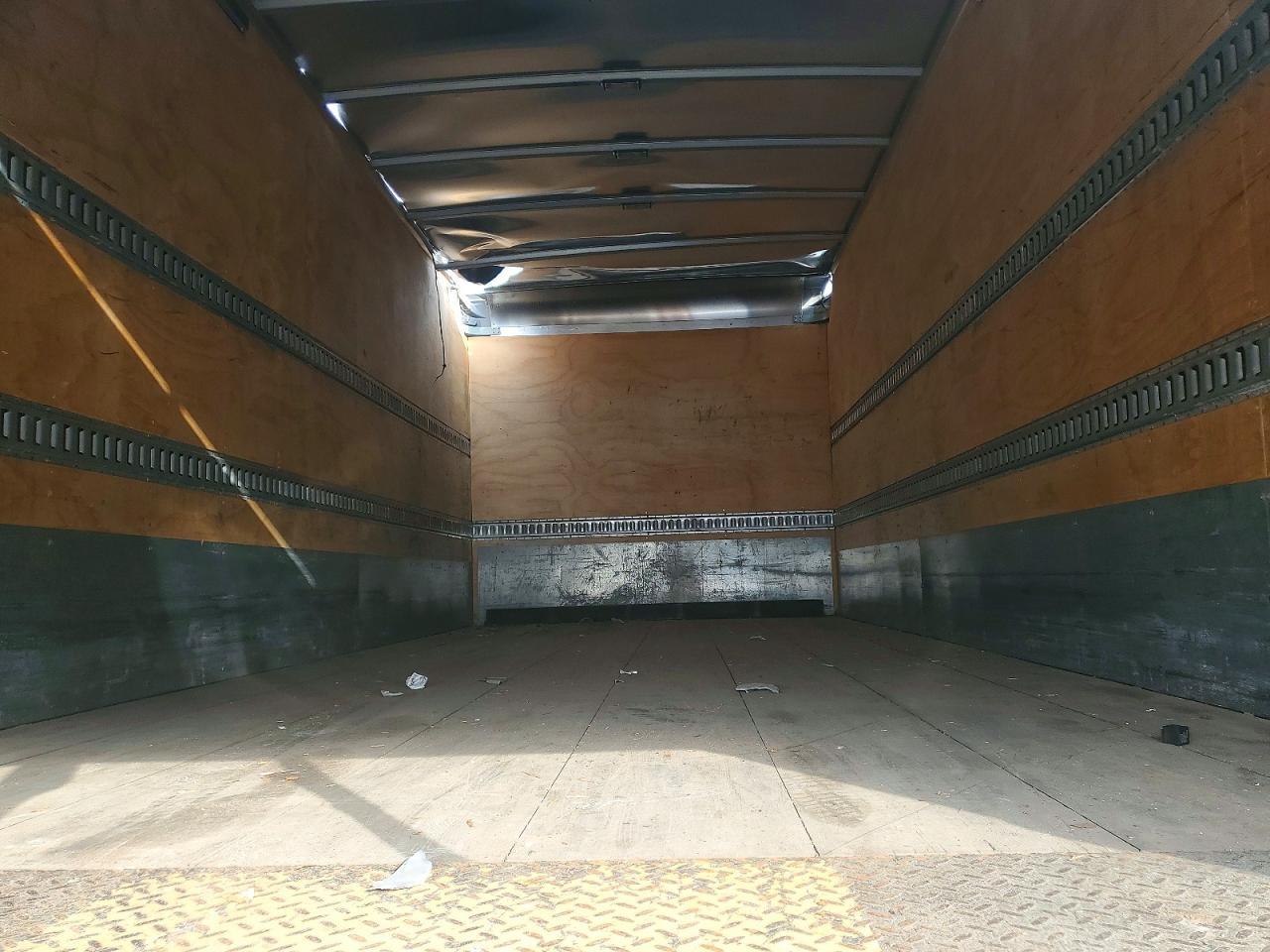 2019 FREIGHTLINER M2 106