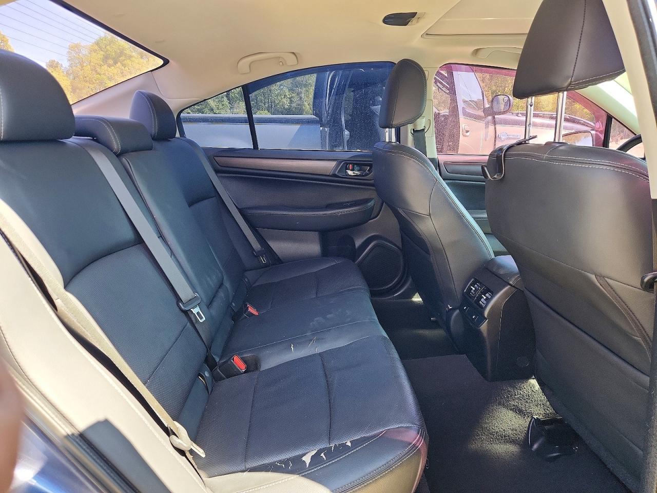 2016 SUBARU Legacy