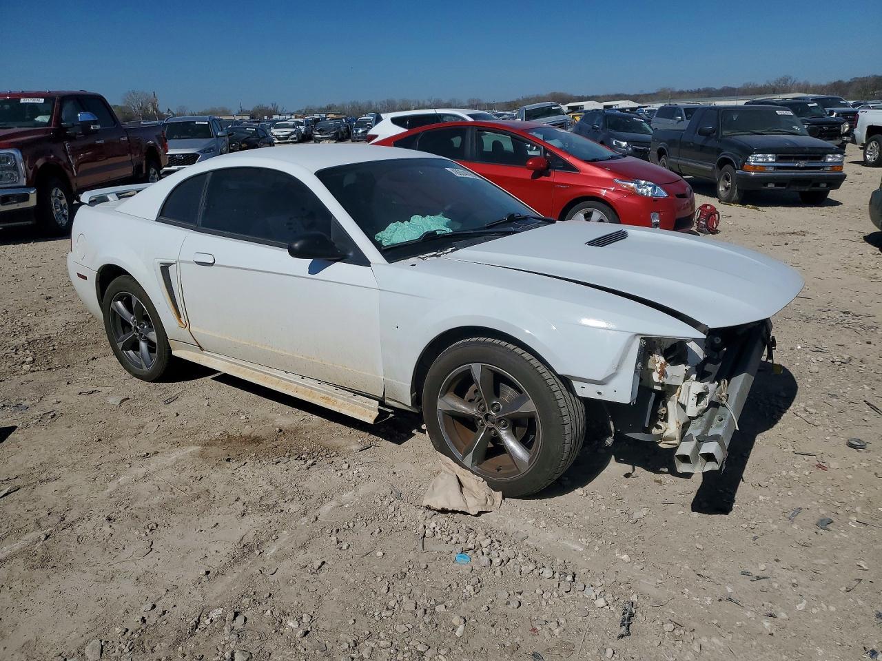 2004 FORD MUSTANG