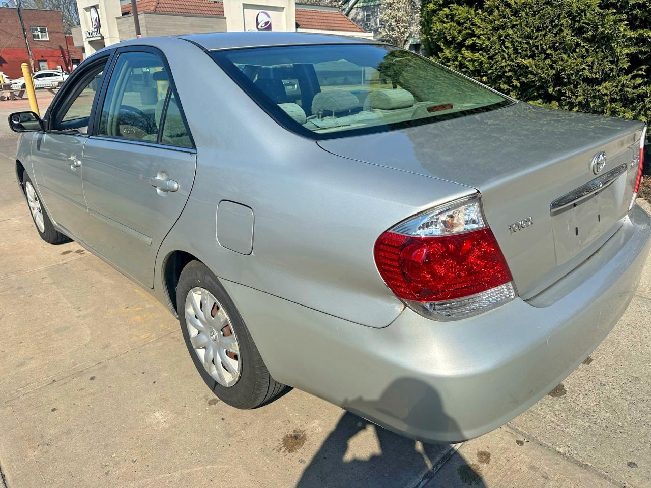 2005 TOYOTA CAMRY