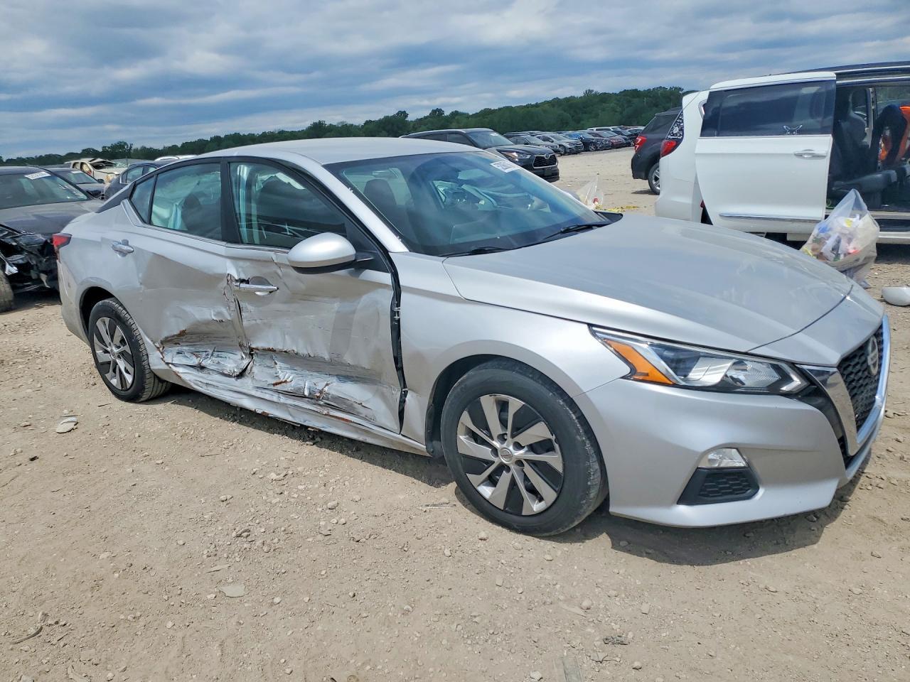 2020 NISSAN ALTIMA
