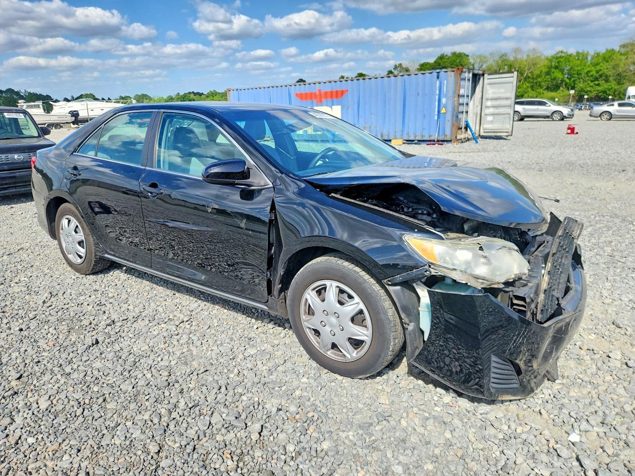 2014 TOYOTA CAMRY