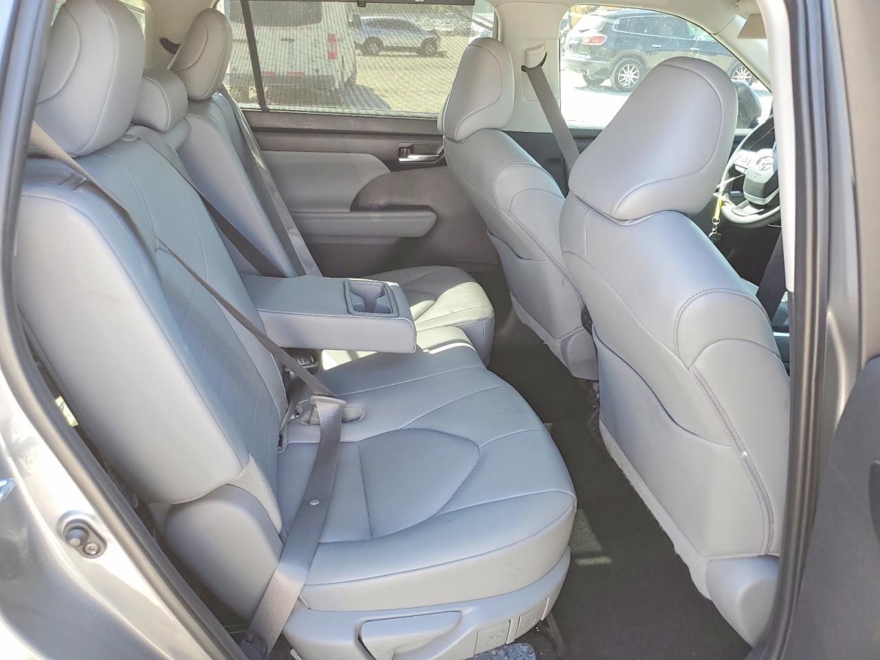 2025 TOYOTA HIGHLANDER