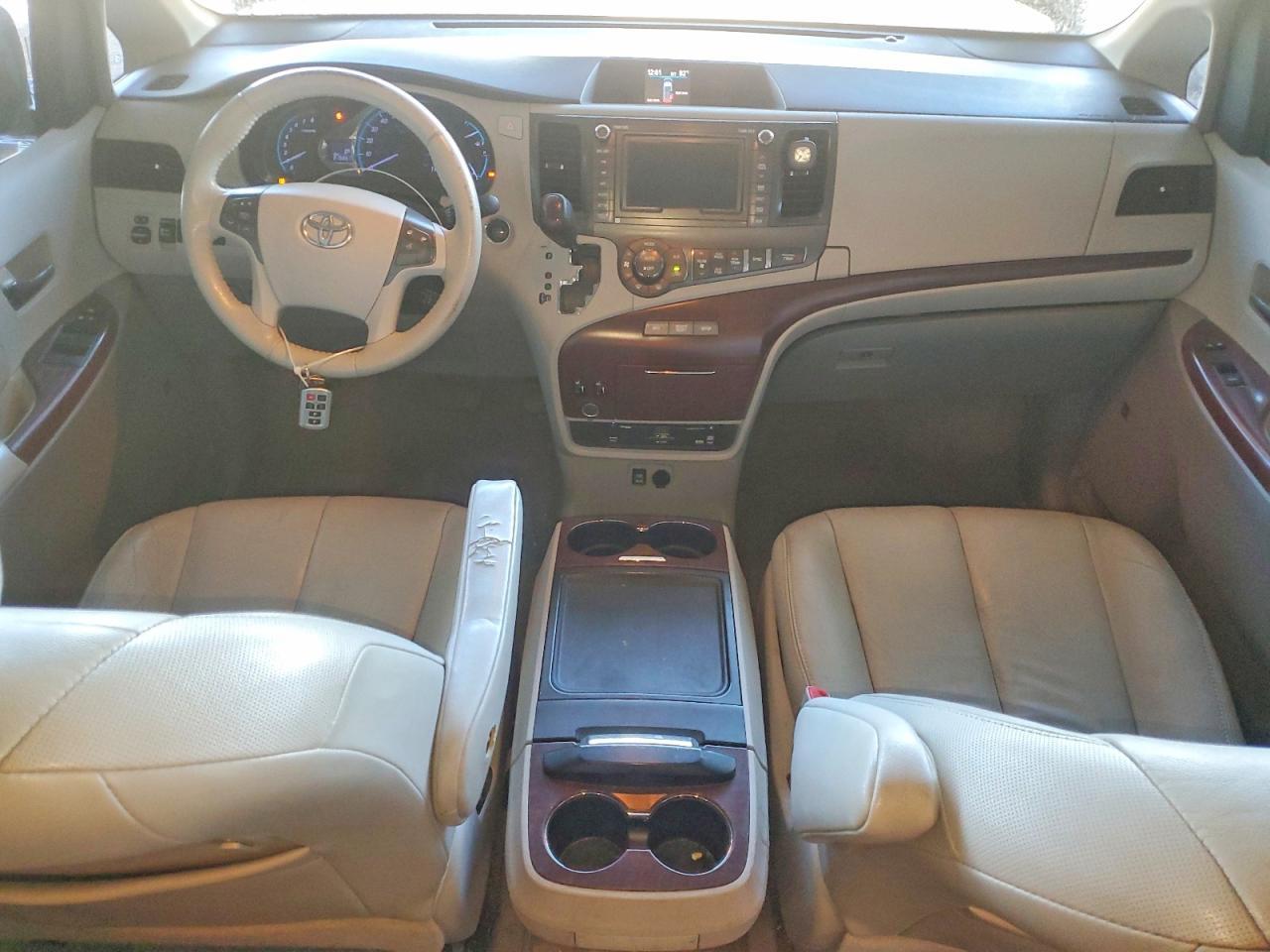 2014 Toyt Sienna