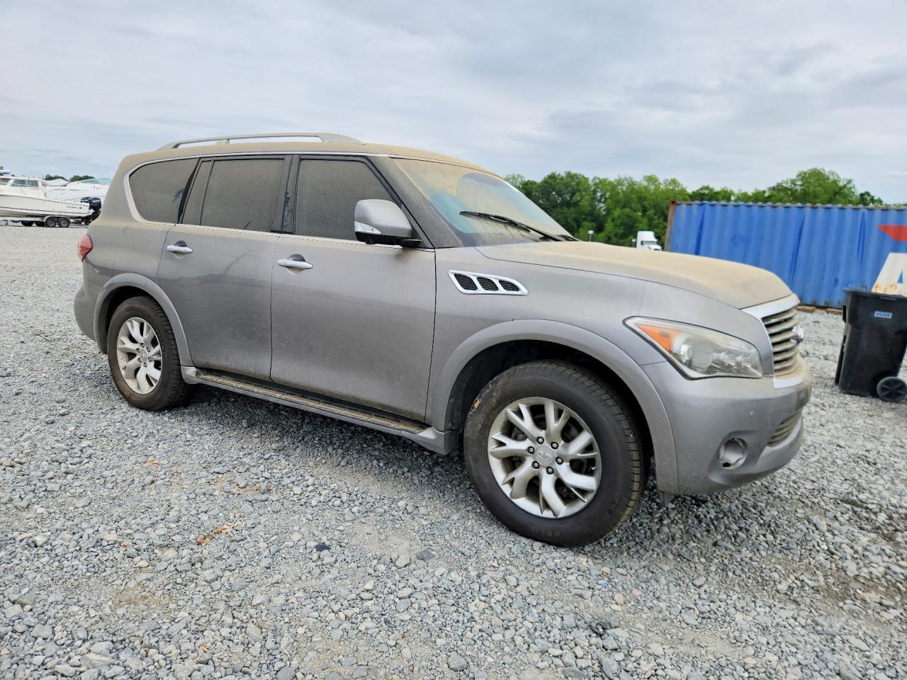 2011 INFINITI QX56