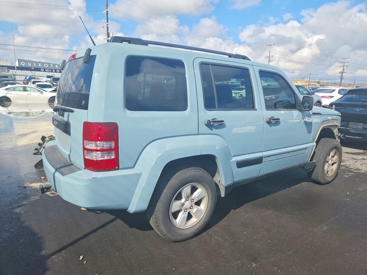 2011 JEEP Liberty