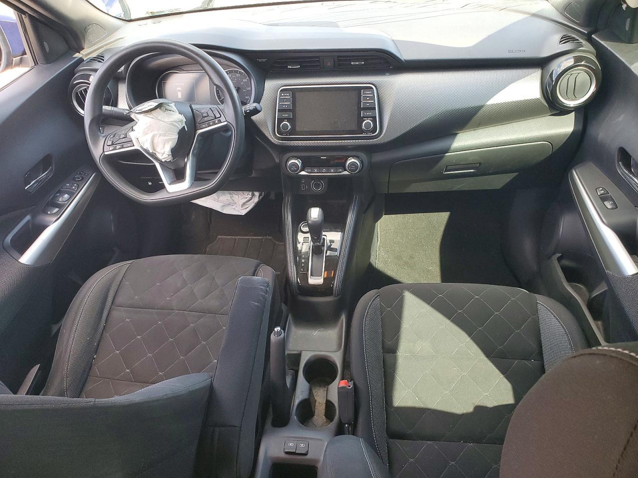 2019 NISSAN KICKS
