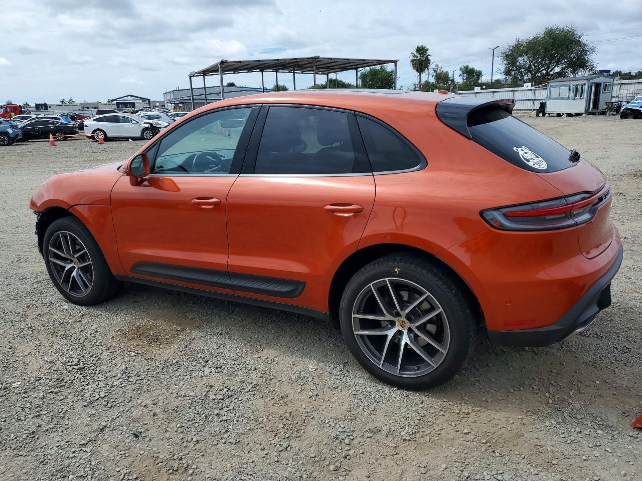 2023 PORSCHE Macan