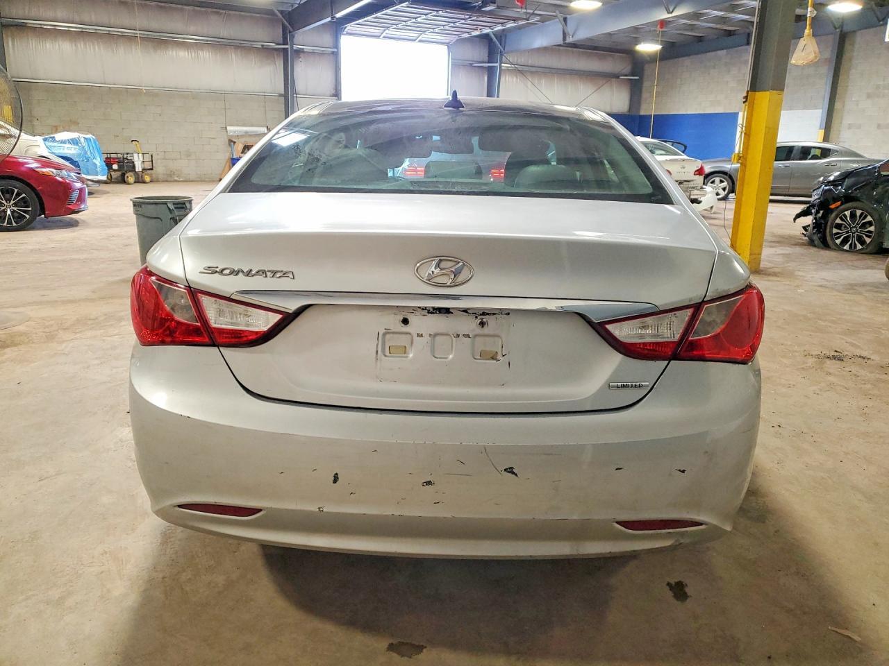 2013 HYUNDAI SONATA
