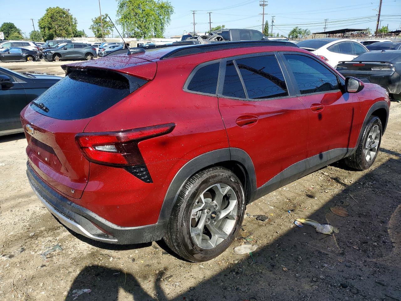 2025 CHEVROLET TRAX