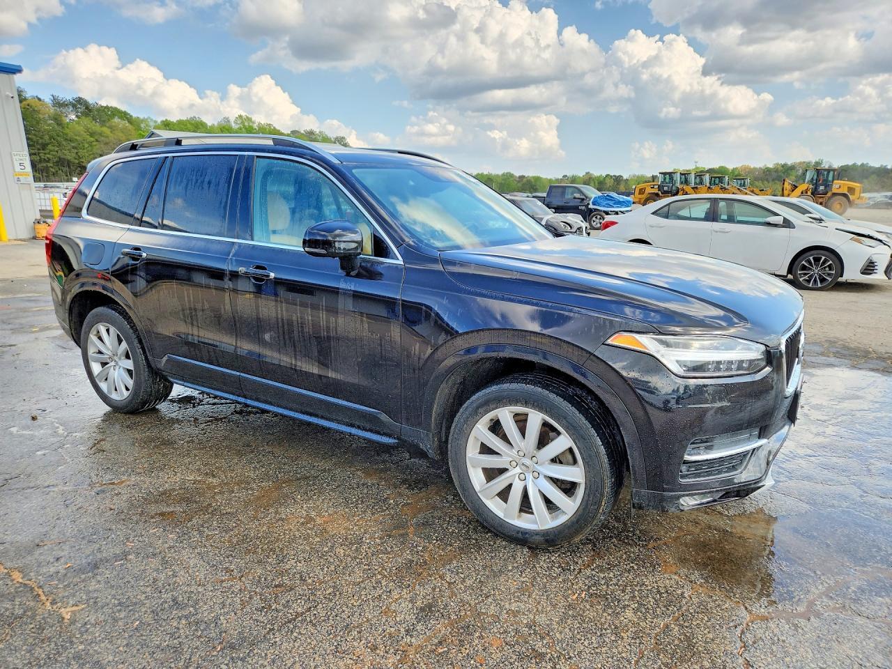 2016 VOLVO XC90