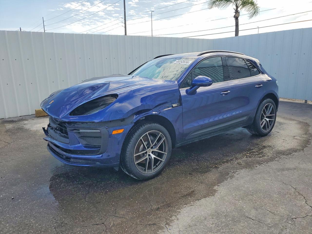 2026 PORSCHE Macan