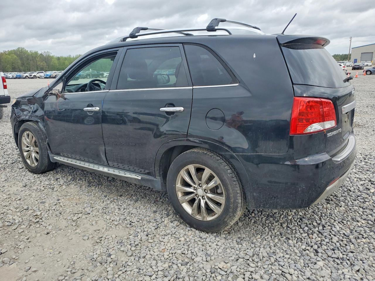 2013 KIA SORENTO
