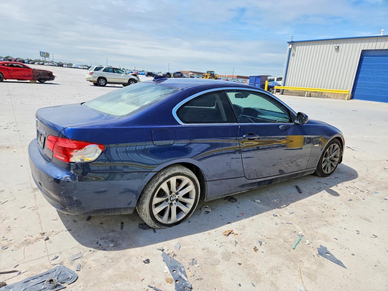 2013 BMW 3 SERIES