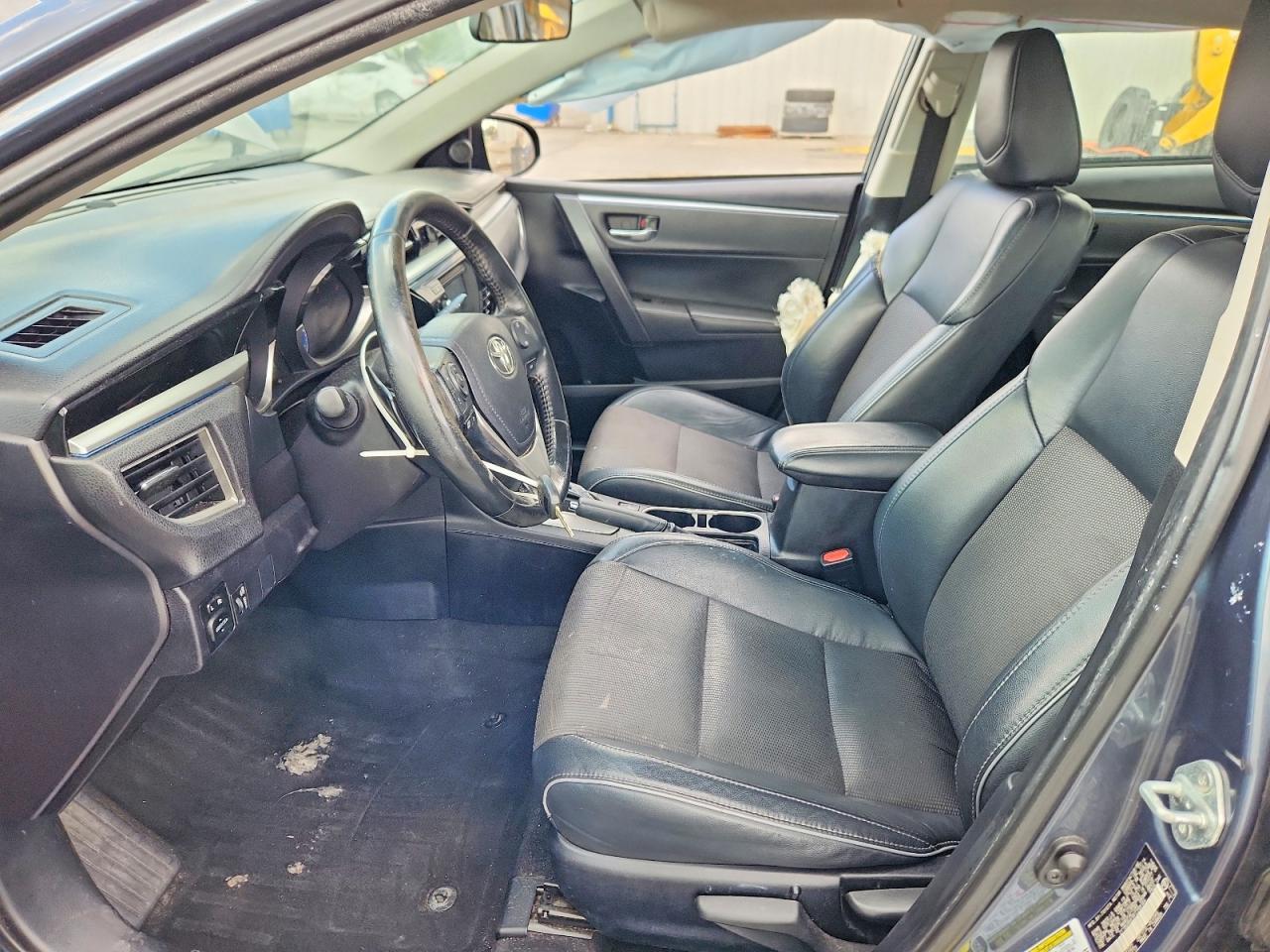 2015 TOYOTA COROLLA