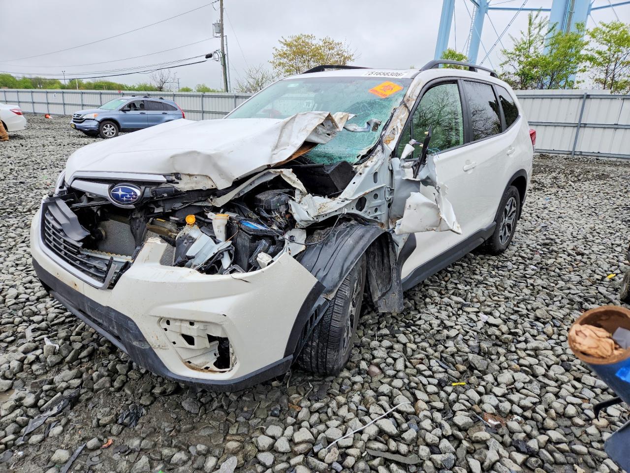 2020 SUBARU FORESTER