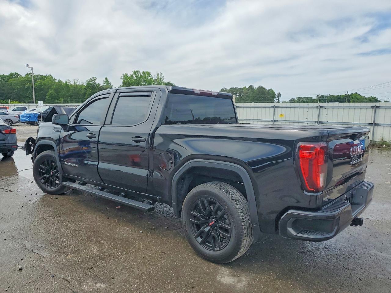 2023 GMC Sierra