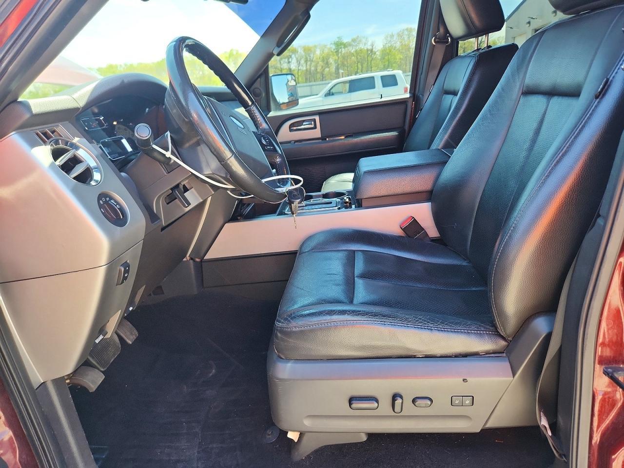 2013 FORD Expedition
