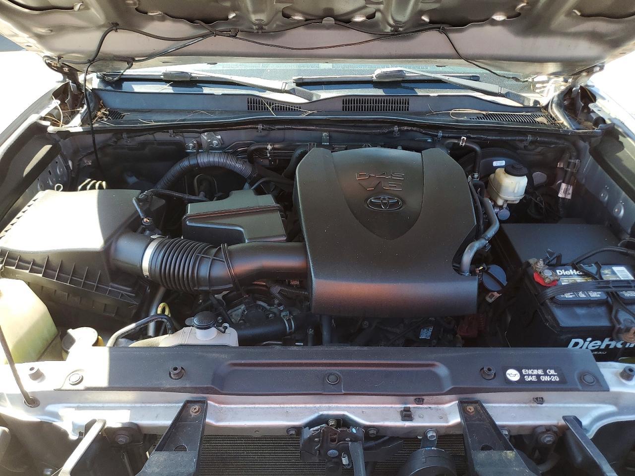 2016 TOYOTA TACOMA