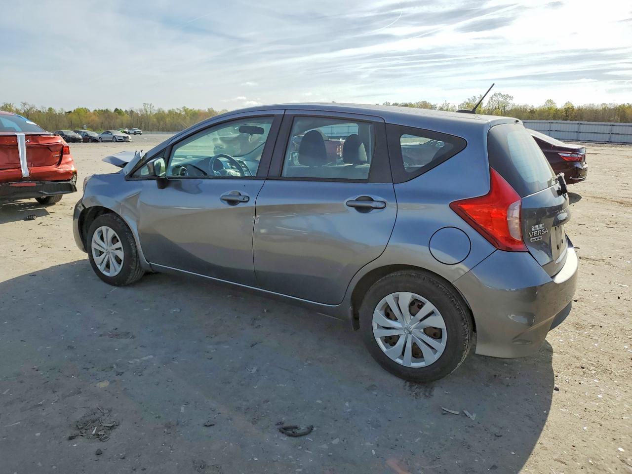 2017 NISSAN Versa Note