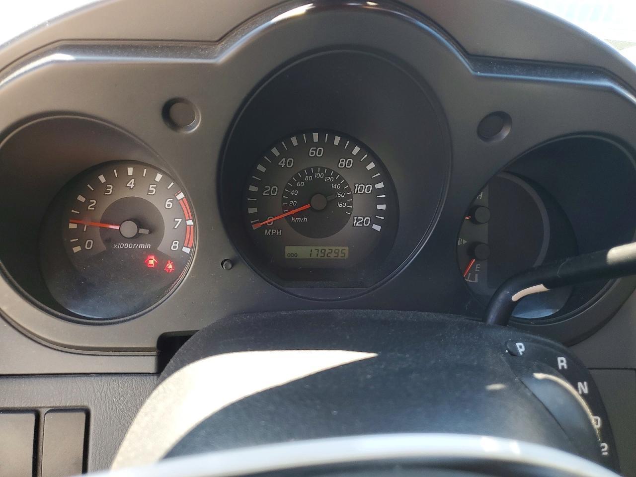 2002 NISSAN Frontier
