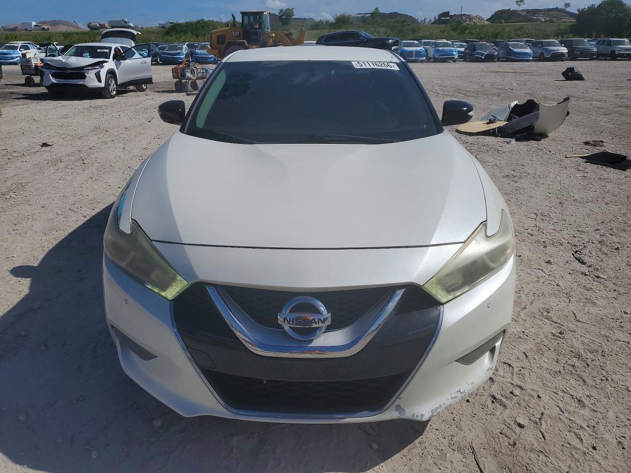 2017 NISSAN Maxima