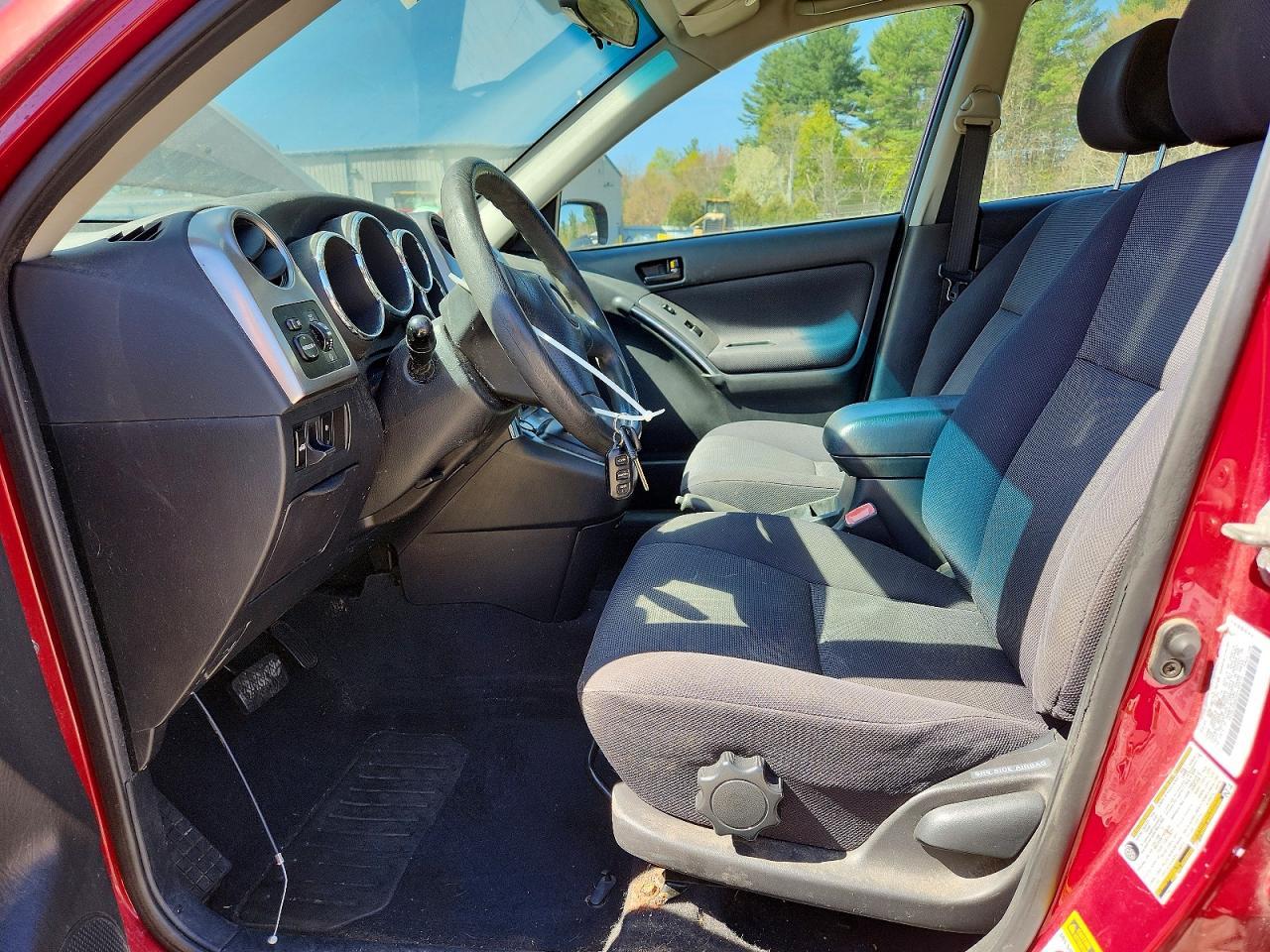2004 PONTIAC VIBE