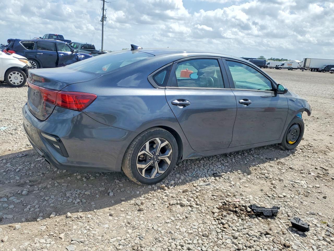 2021 KIA FORTE