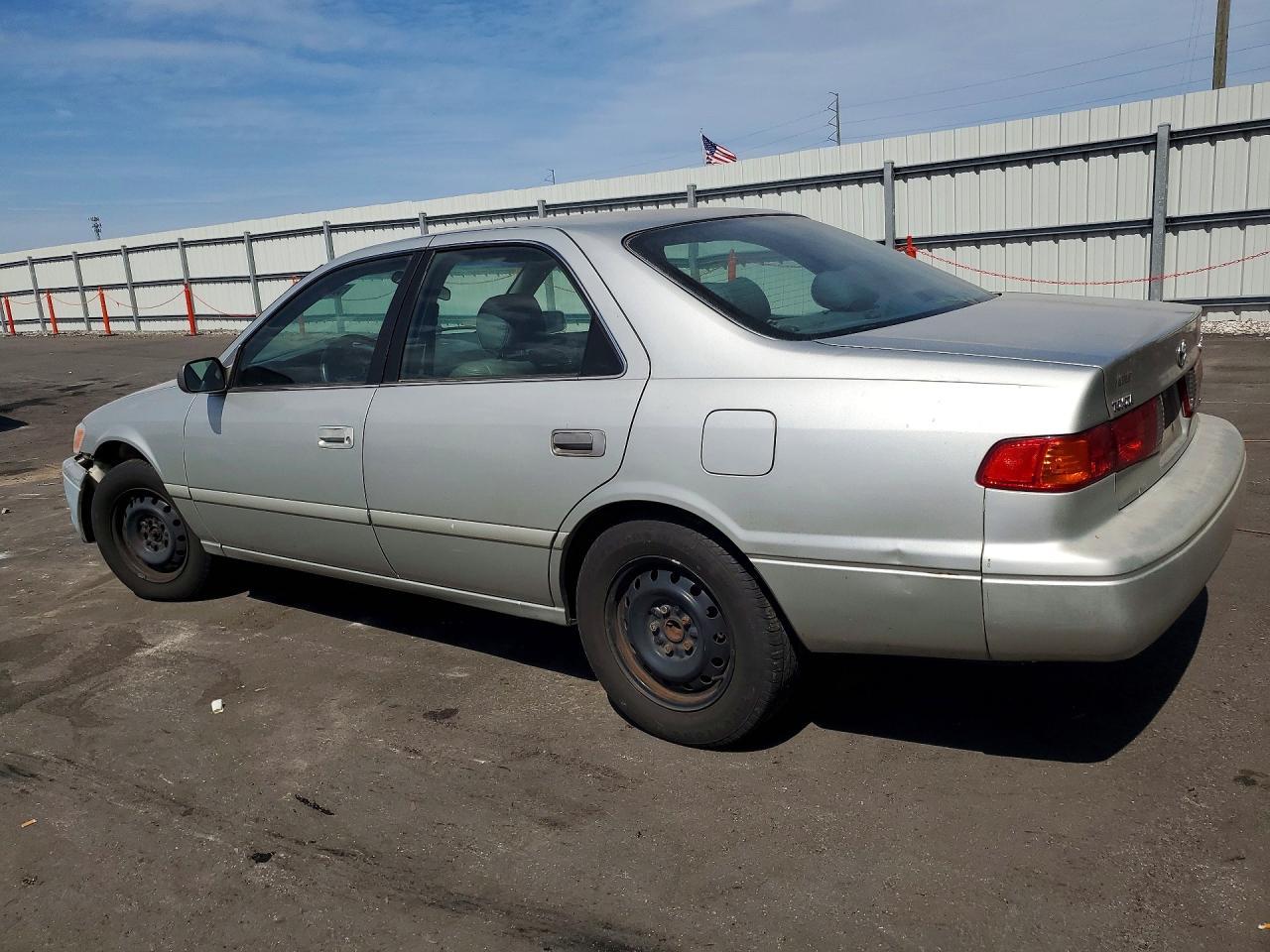 2000 TOYOTA CAMRY