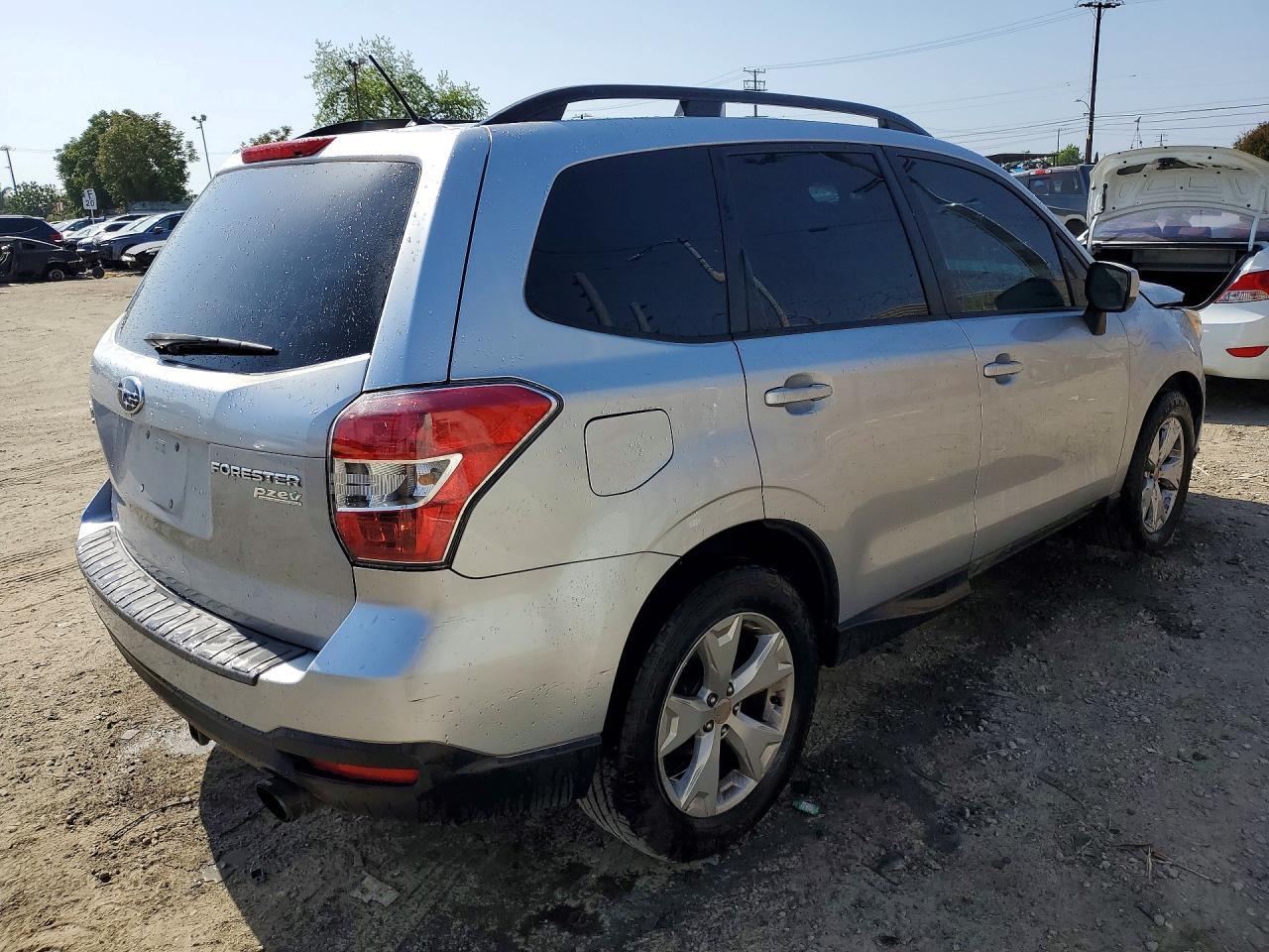 2015 SUBARU FORESTER