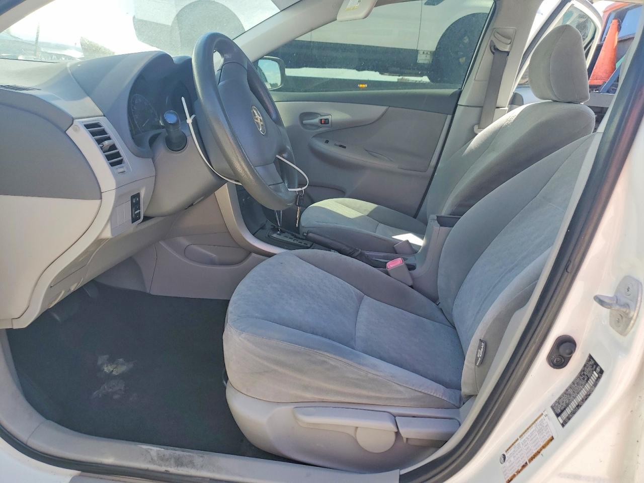 2009 TOYOTA COROLLA