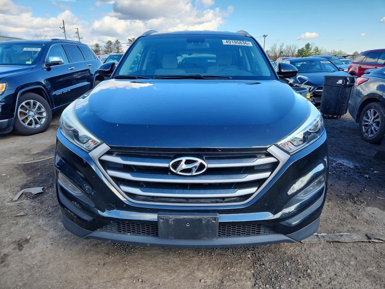 2016 HYUNDAI TUCSON
