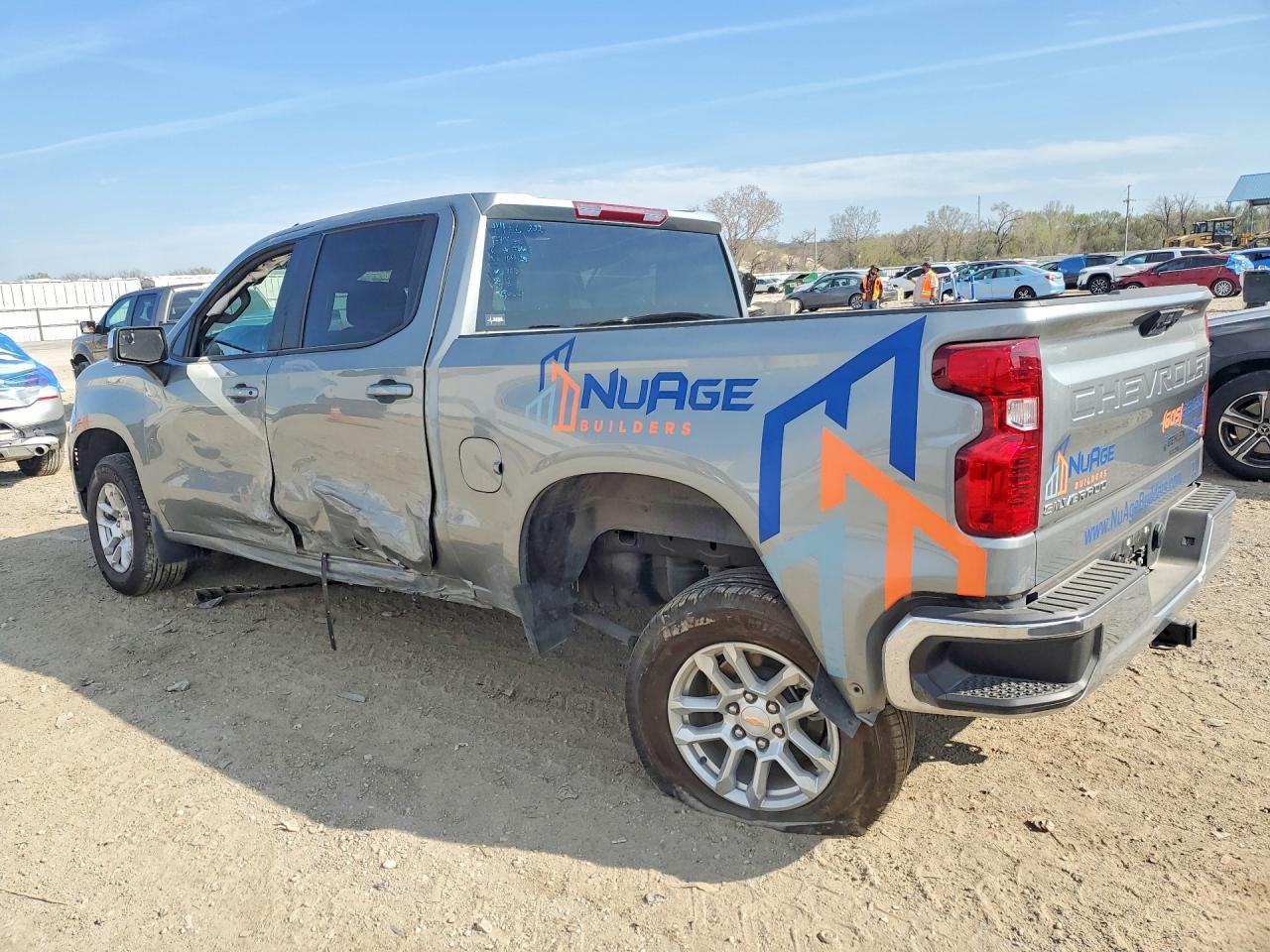 2026 CHEVROLET Silverado