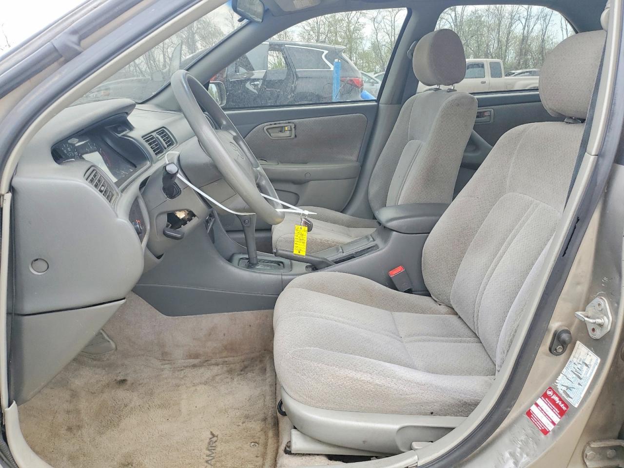 2000 TOYOTA CAMRY