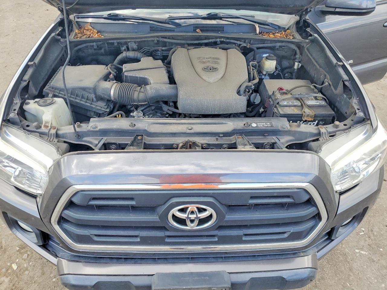 2016 TOYOTA TACOMA
