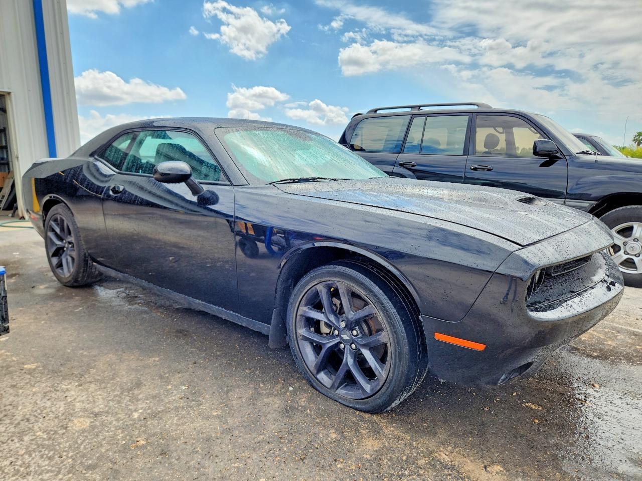 2021 DODGE Challenger