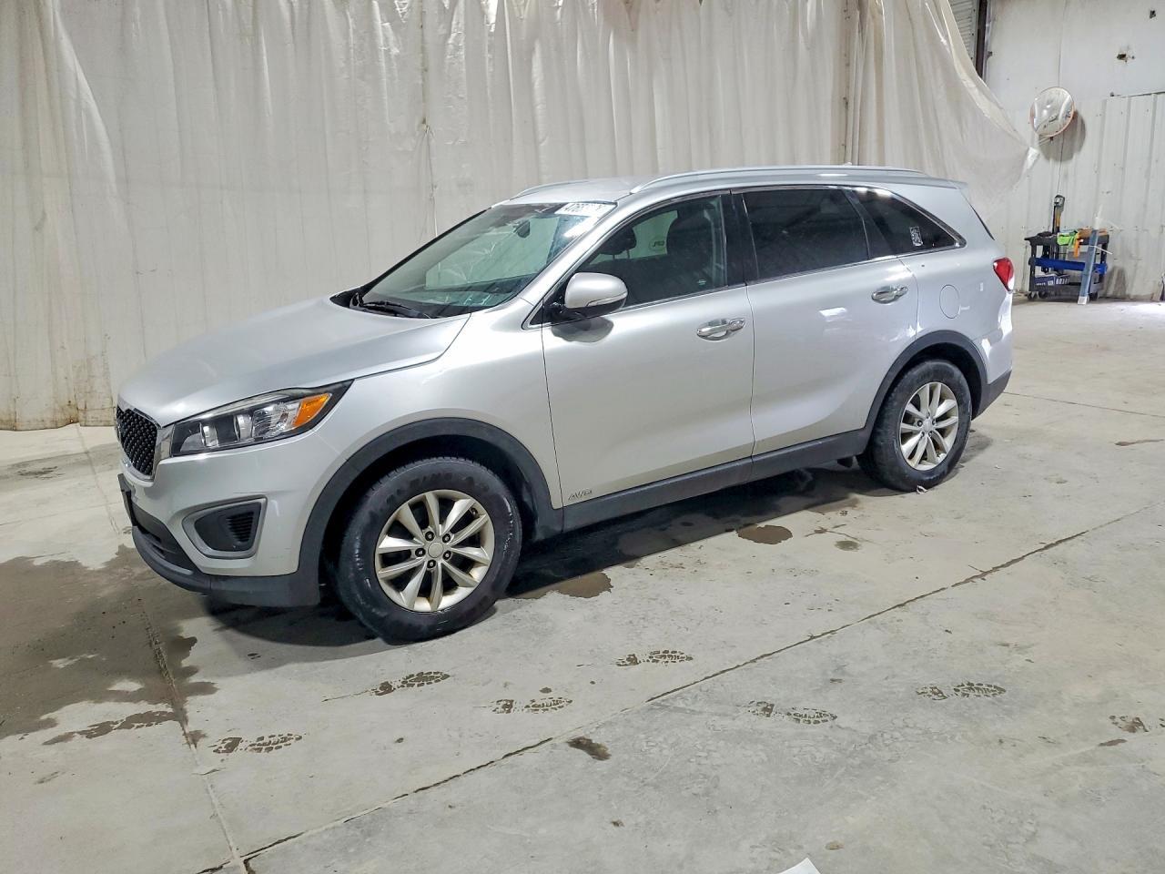 2016 KIA SORENTO