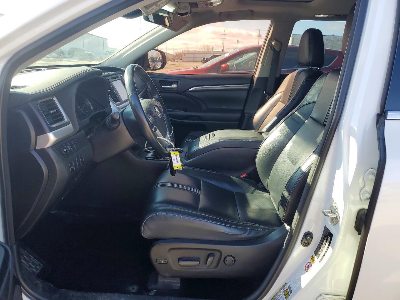 2017 TOYOTA HIGHLANDER