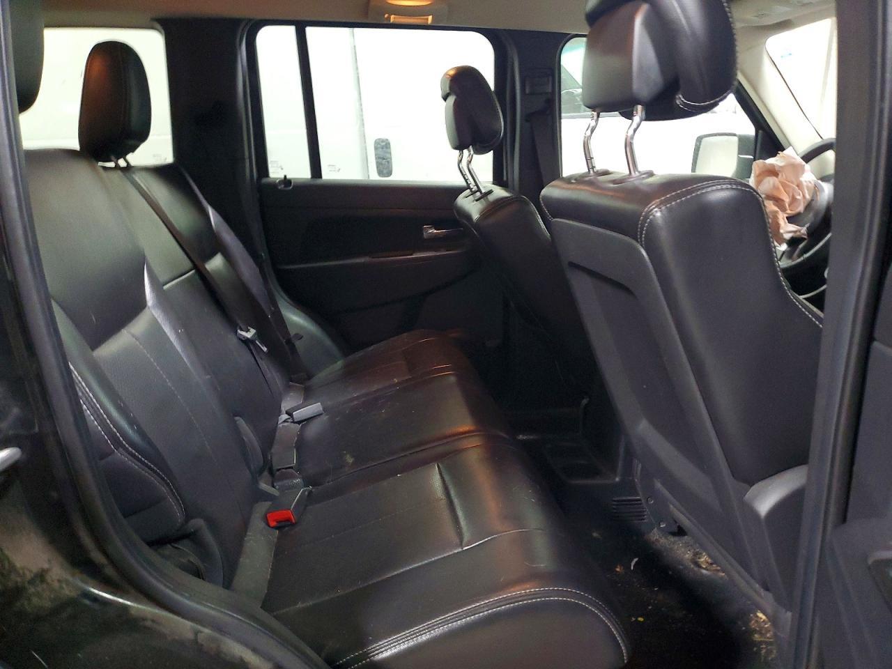 2012 JEEP Liberty