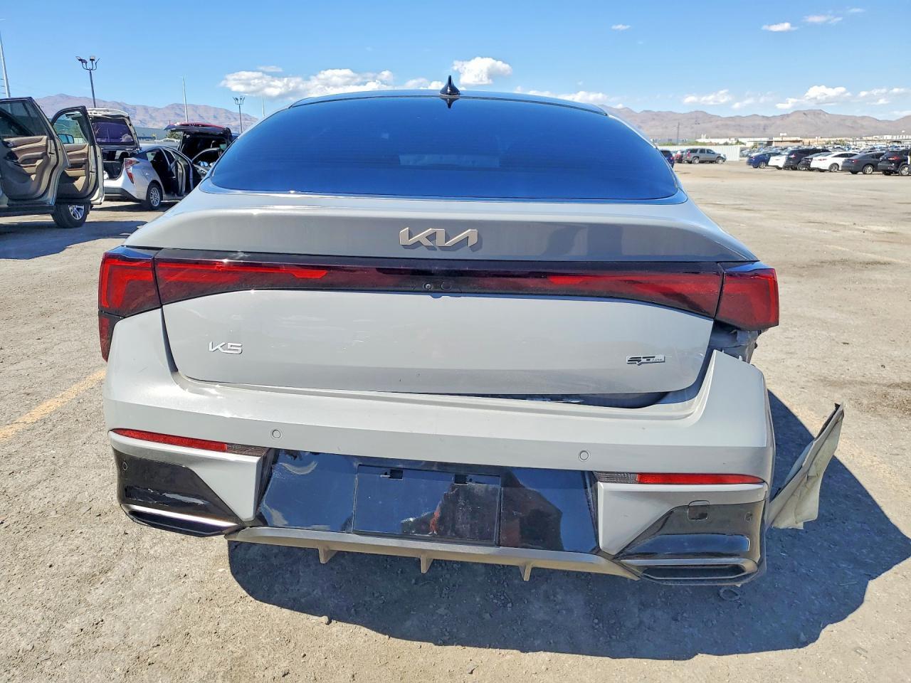 2025 KIA K5