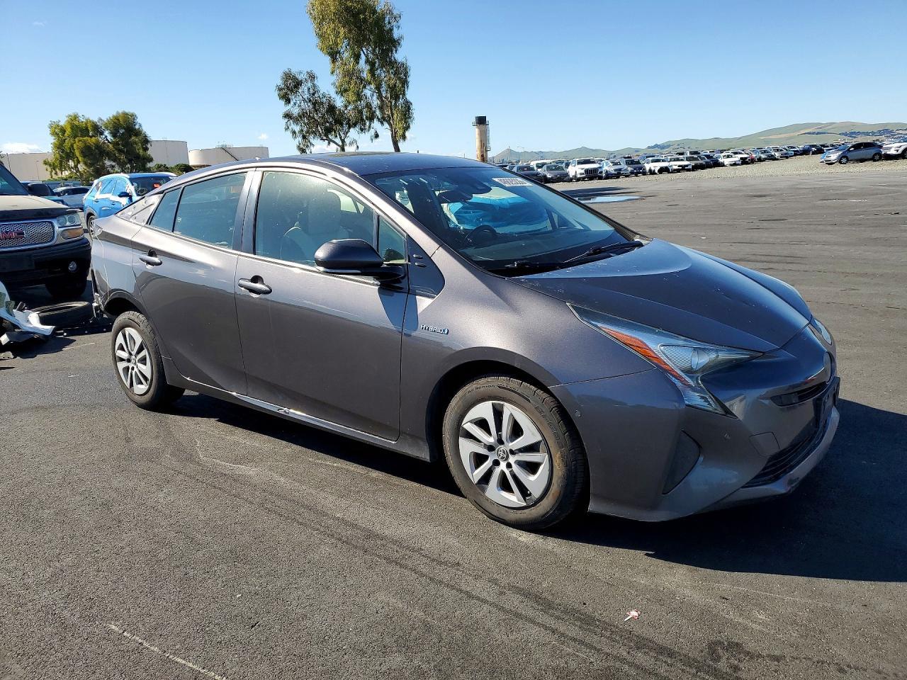 2018 TOYOTA PRIUS