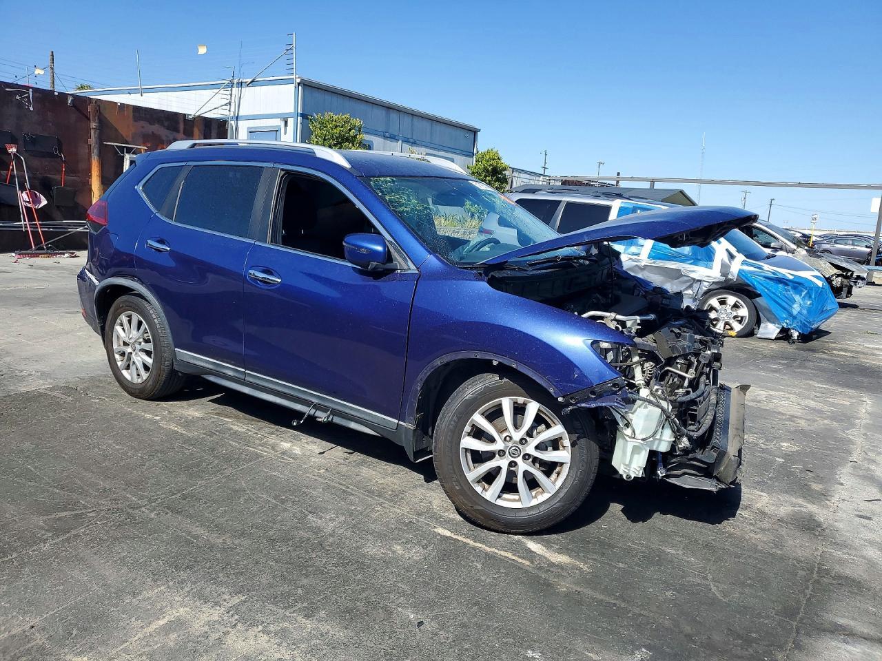 2018 NISSAN ROGUE
