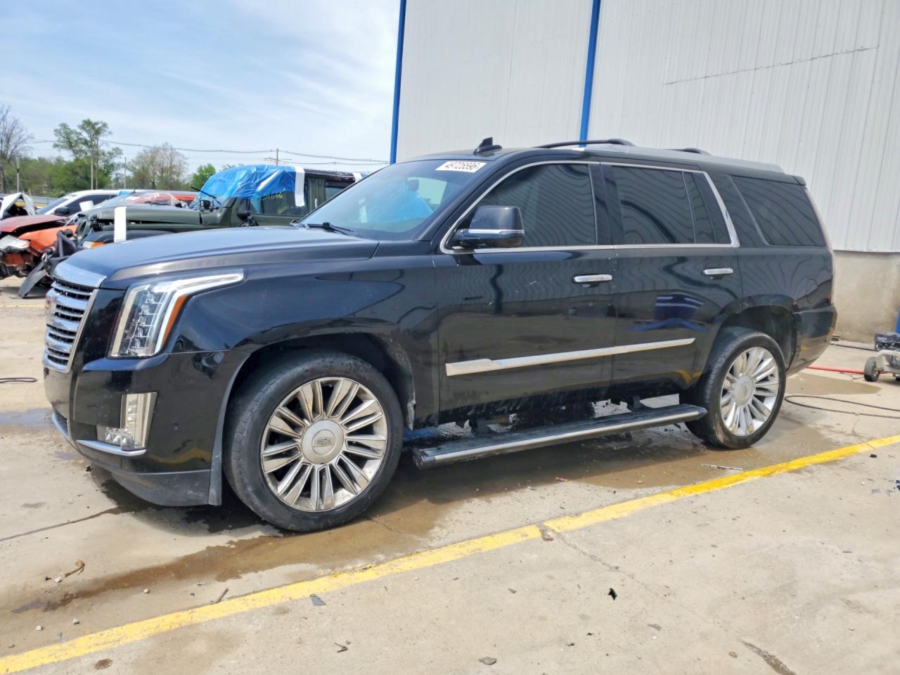 2018 CADILLAC ESCALADE