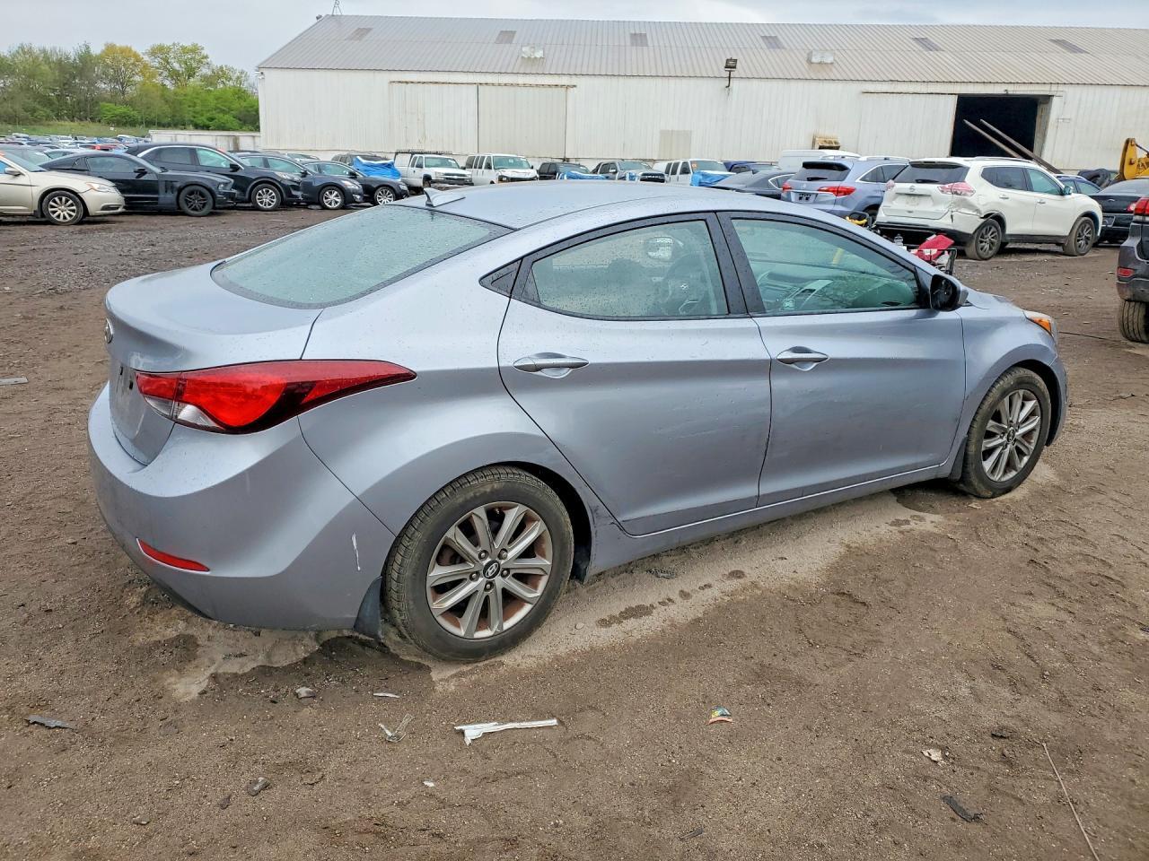 2016 HYUNDAI ELANTRA