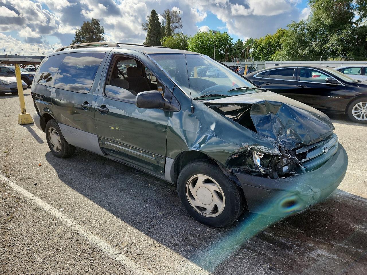 2000 TOYOTA SIENNA